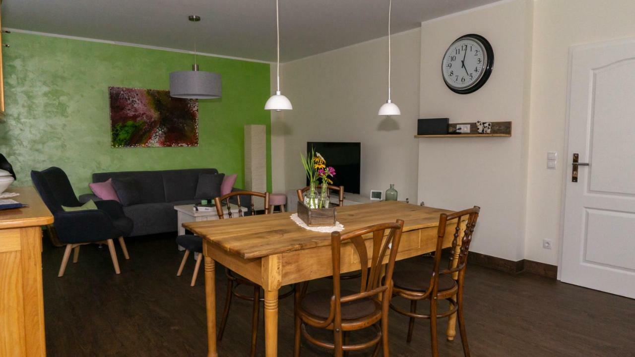Ferienhaus Alte Schule Volkesfeld Kültér fotó